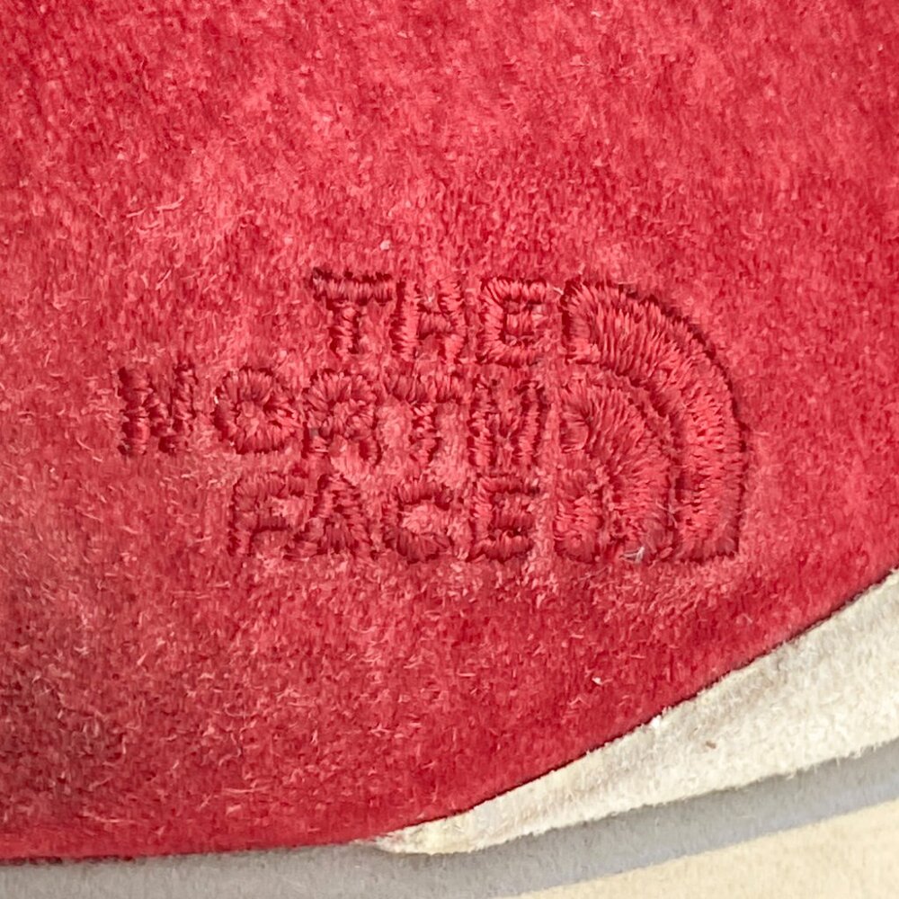 The North Face A5 Retro Sneaker with Vibram Soles - Picture 10 of 11